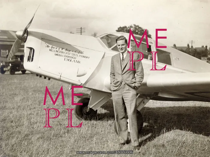 : Flt Lt G Shaw with his British Klemm Eagle, G-ACVU : Flt Lt G Shaw with his British Klemm Eagle, G-ACVU