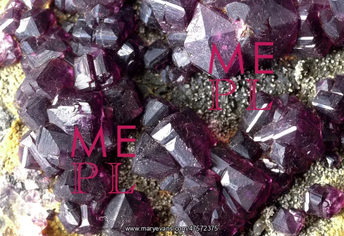 : Fluorite comprises of (calcium fluoride) : Fluorite comprises of (calcium fluoride)