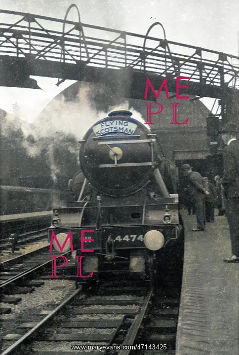 : Flying Scotsman in a railway station : Flying Scotsman in a railway station