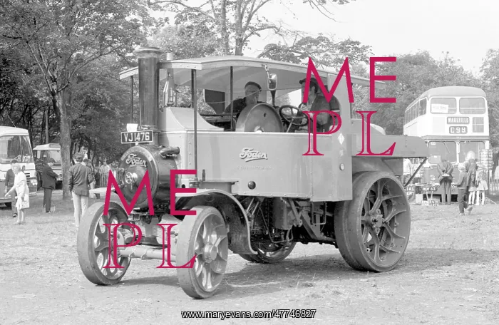 : Foden Tractor 13266, Rosie : Foden Tractor 13266, Rosie