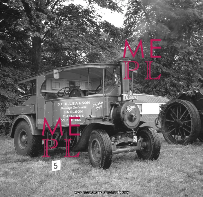 : Foden Tractor number: 13222, Elizabeth : Foden Tractor number: 13222, Elizabeth
