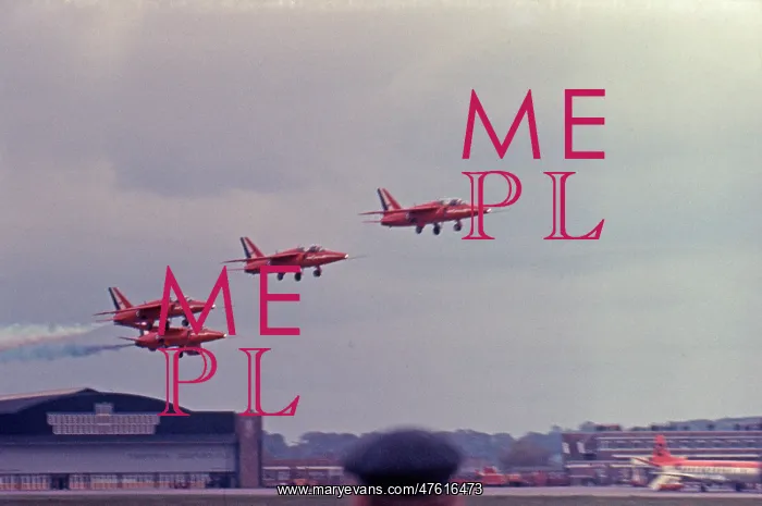 : Folland Gnats RAF Red Arrows take off : Folland Gnats RAF Red Arrows take off