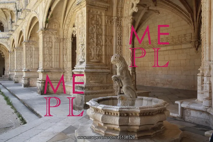 : Font, Cloister, Jeronimos Monastery, Lisbon, Portugal : Font, Cloister, Jeronimos Monastery, Lisbon, Portugal