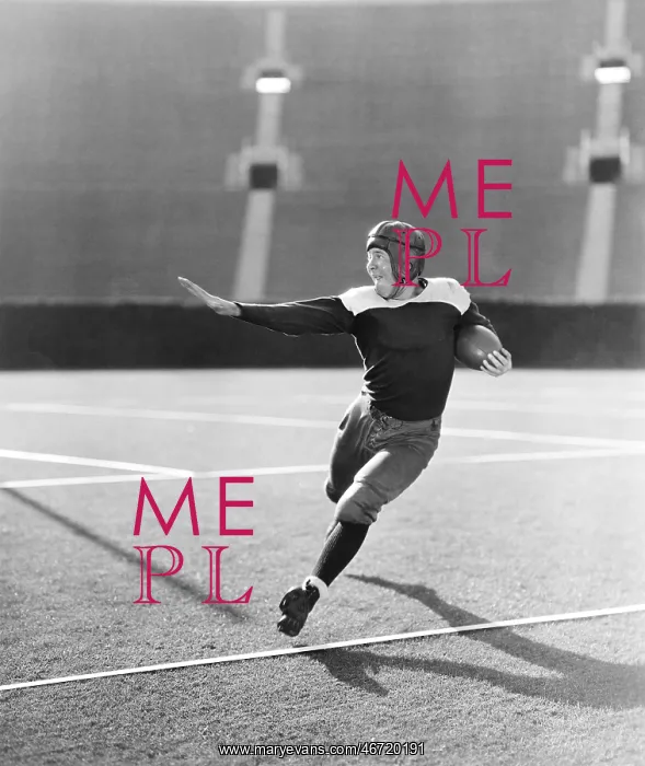  : Football player running with ball