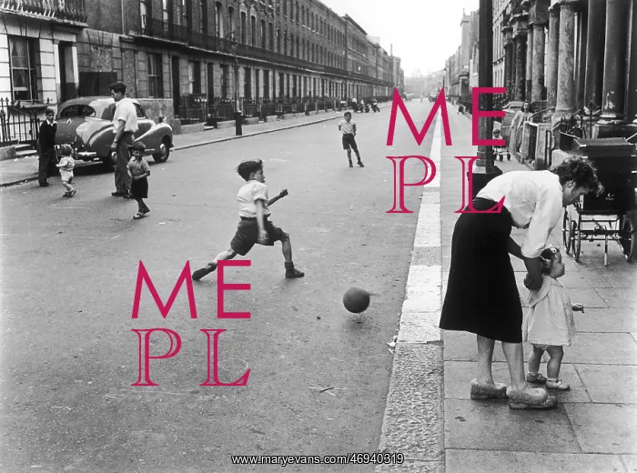: FOOTBALL IN STREET : FOOTBALL IN STREET