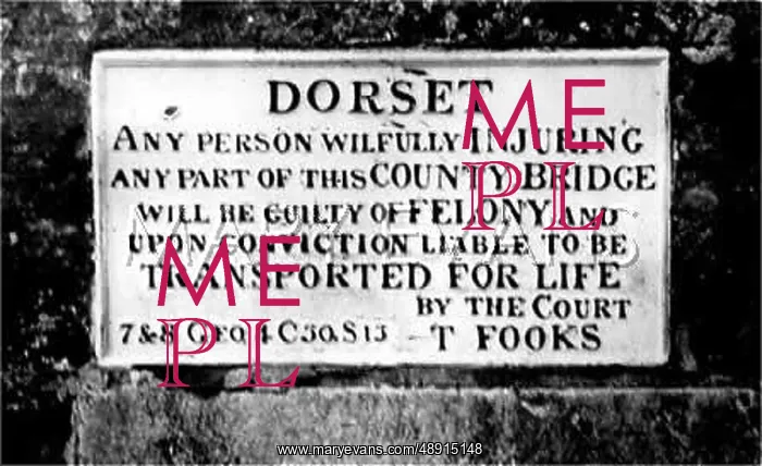 : FORBODING BRIDGE SIGN : FORBODING BRIDGE SIGN