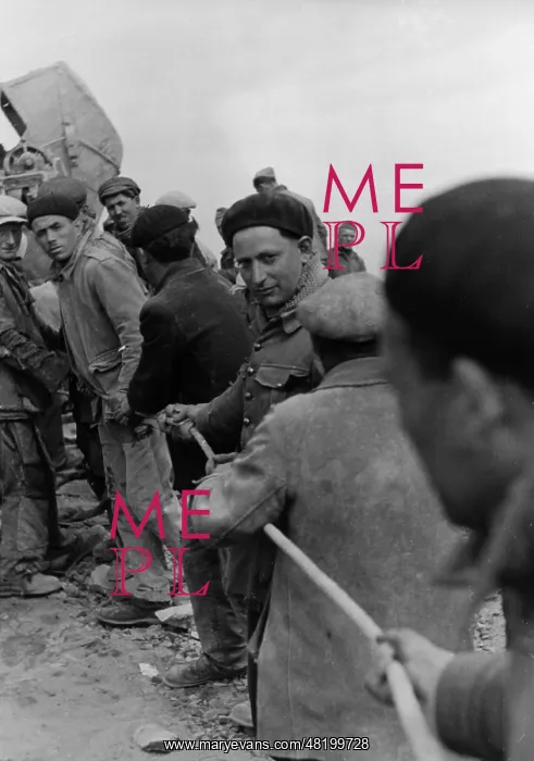 : Forced laborers building the Atlantic Wall, 1943 : Forced laborers building the Atlantic Wall, 1943