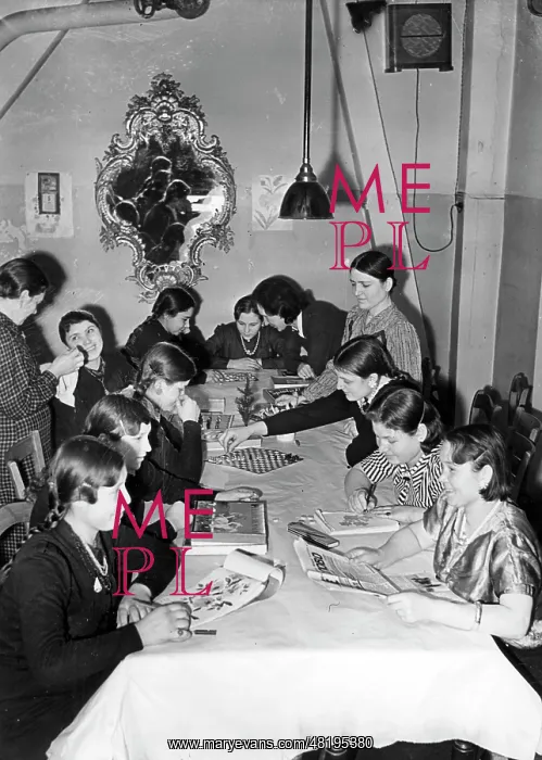 : Forced laborers at Scherl-Verlag in Berlin, 1943 : Forced laborers at Scherl-Verlag in Berlin, 1943