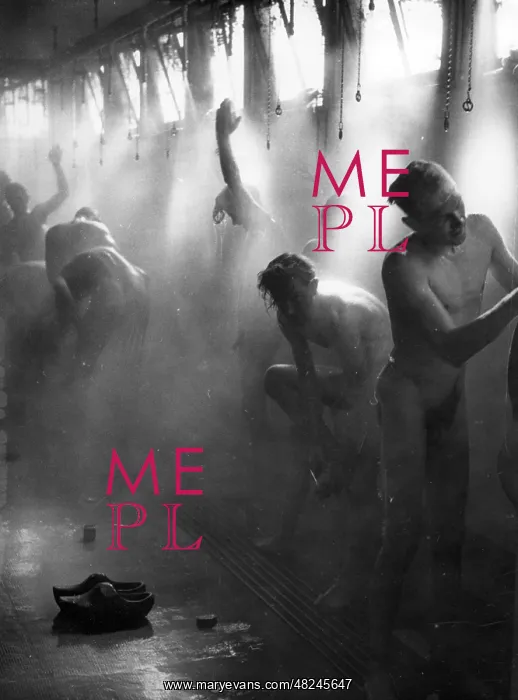 : Forced laborers while showering, 1943 : Forced laborers while showering, 1943