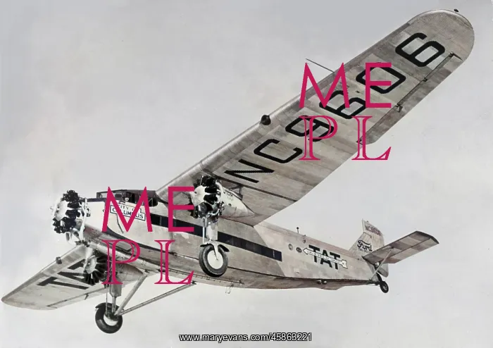 : Ford 5-AT of TAT aloft from below : Ford 5-AT of TAT aloft from below