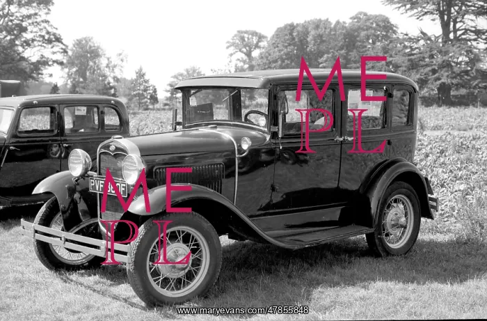 : Ford Model A leatherback, 4-door sedan : Ford Model A leatherback, 4-door sedan
