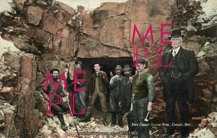 : The foreman and miners pose for a photograph : The foreman and miners pose for a photograph