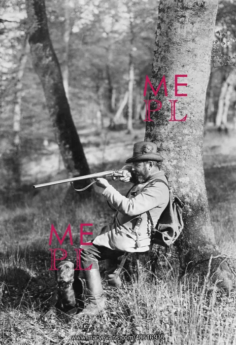 : Forester on the hunt, 1911 : Forester on the hunt, 1911