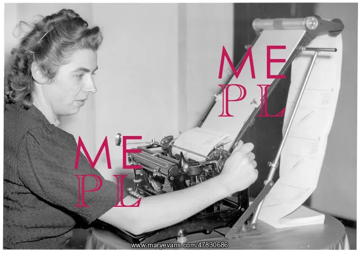 : A form feeding machine on a typewriter : A form feeding machine on a typewriter