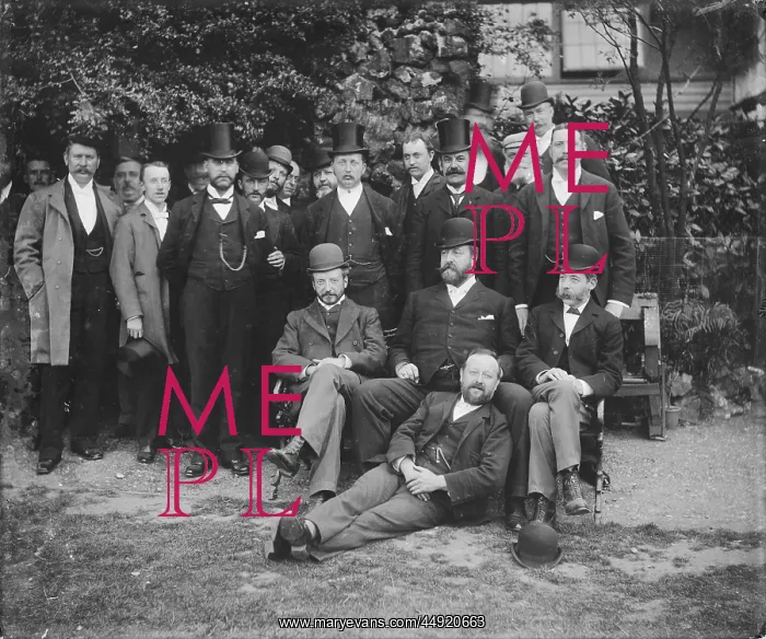 : Formal group portrait of gentlemen : Formal group portrait of gentlemen
