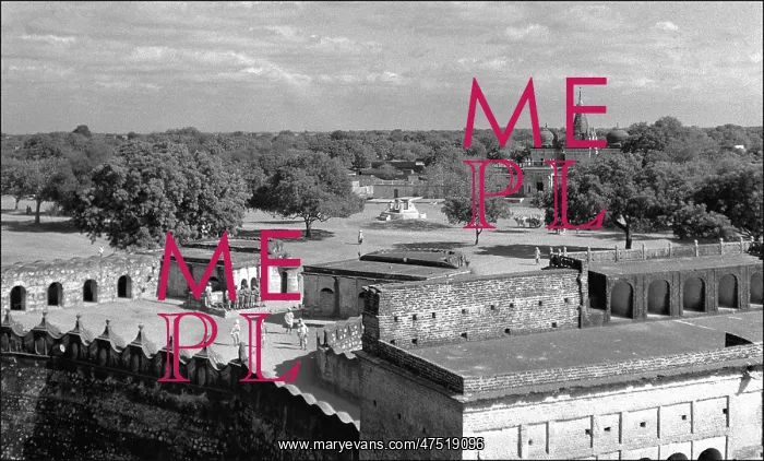 : Fortified Complex - Madhya Pradesh - India : Fortified Complex - Madhya Pradesh - India