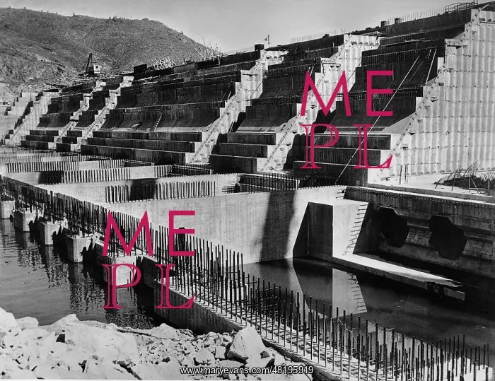 : Foundation of the Grand Coulee Dam, 1937 : Foundation of the Grand Coulee Dam, 1937