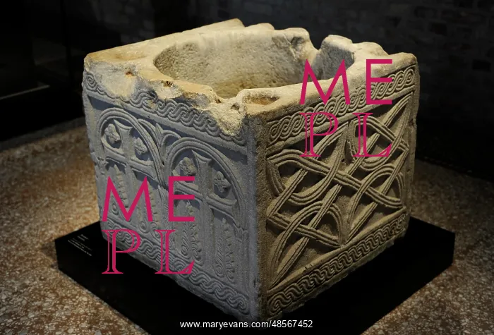 : Fountain. Marble. 9th century : Fountain. Marble. 9th century