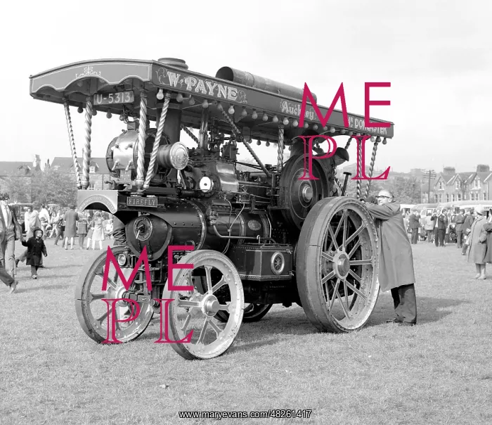 : Fowler Showman's Tractor number: 14798, Firefly : Fowler Showman's Tractor number: 14798, Firefly
