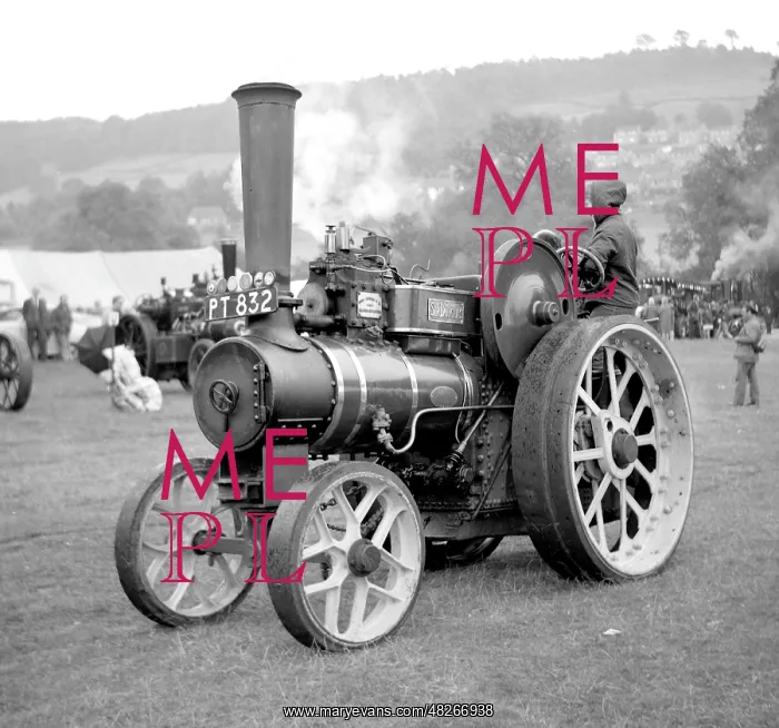 : Fowler Tractor number 15732 Sir Douglas : Fowler Tractor number 15732 Sir Douglas