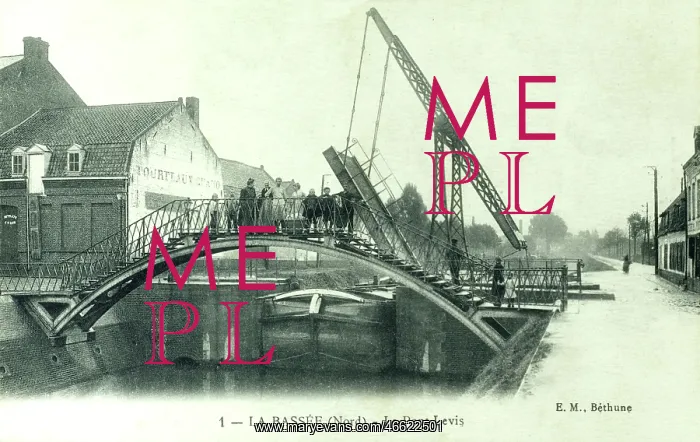 : France - La Bassee - The Vertical Lift Bridge : France - La Bassee - The Vertical Lift Bridge