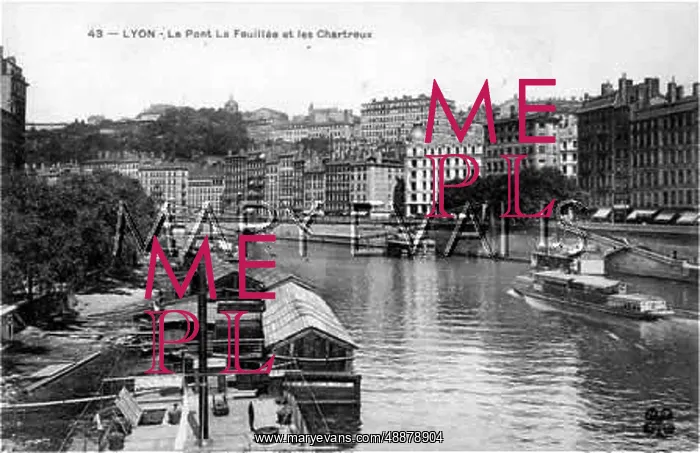  : FRANCE / LYON / RIVER