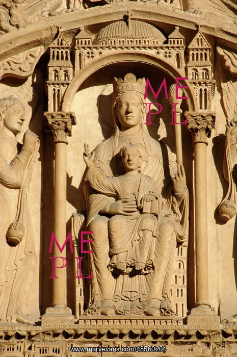 : France. Par?=?s. Notre Dame cathedral. Portal of St. Anne. T : France. Par?=?s. Notre Dame cathedral. Portal of St. Anne. T