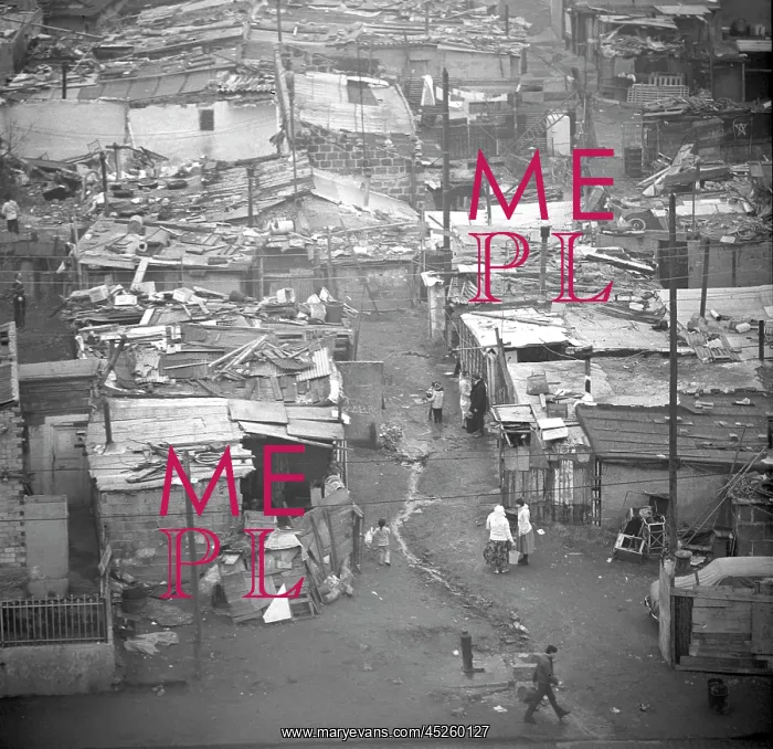 : France - Slum 1970 : France - Slum 1970