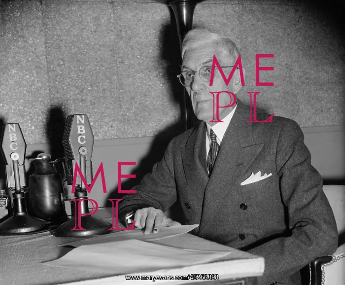 : Francis Townsend at NBC microphones, ca. 1939 : Francis Townsend at NBC microphones, ca. 1939