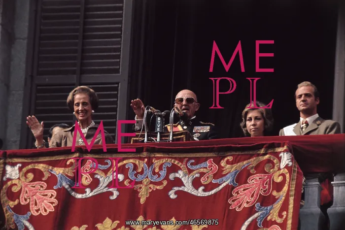 : Francisco Franco during his last public apparition from the : Francisco Franco during his last public apparition from the