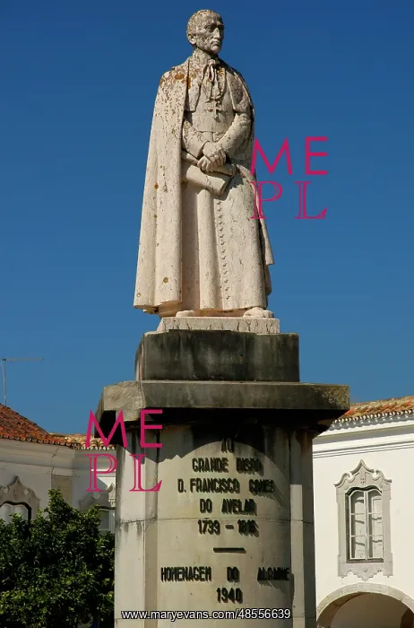 : Francisco Gomes do Avelar (1739-1812). Statue. Faro. Portuga : Francisco Gomes do Avelar (1739-1812). Statue. Faro. Portuga