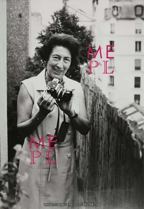 : The Franco-German photographer Gisule Freund. Paris. 19t : The Franco-German photographer Gisule Freund. Paris. 19t
