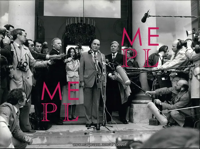: Francois Mitterrand and Helmut Schmidt in Paris : Francois Mitterrand and Helmut Schmidt in Paris