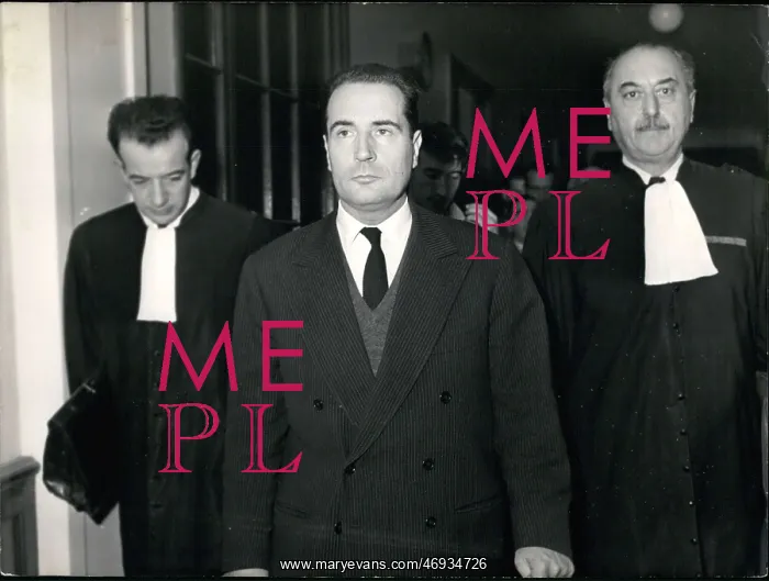 : Francois Mitterrand sues Pesquet for libel : Francois Mitterrand sues Pesquet for libel