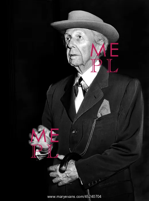 : Frank Lloyd Wright : Frank Lloyd Wright