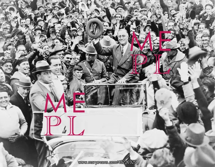 : Franklin D. Roosevelt (1882-1945), campaigning ? : Franklin D. Roosevelt (1882-1945), campaigning ?