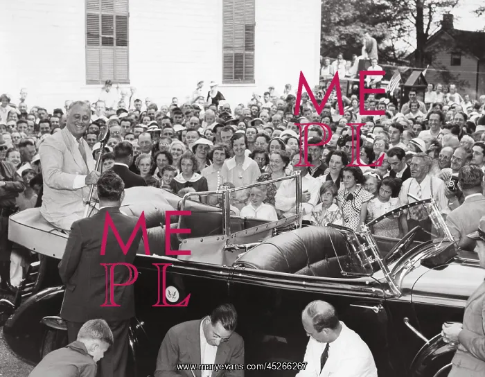 : Franklin Roosevelt addressing a gathering from : Franklin Roosevelt addressing a gathering from