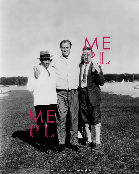 : Franklin Roosevelt, his legs paralyzed by polio : Franklin Roosevelt, his legs paralyzed by polio