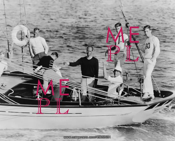 : Franklin Roosevelt sailed from Marion, MA, to : Franklin Roosevelt sailed from Marion, MA, to