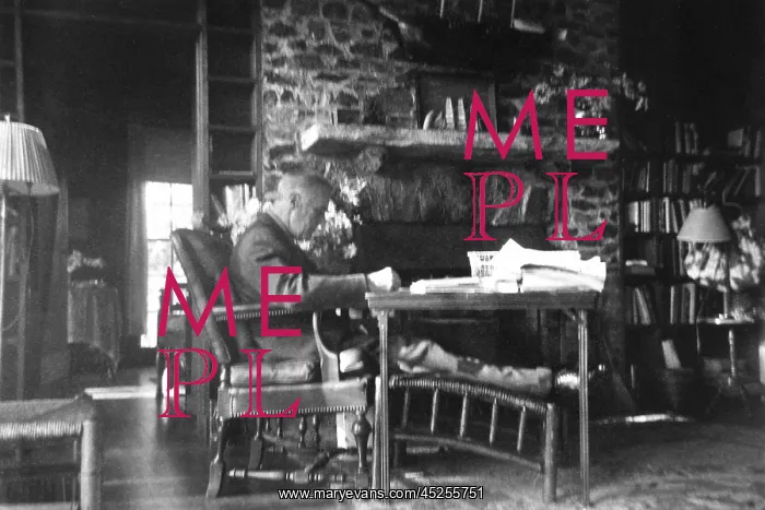: Franklin Roosevelt working at Warm Springs a few : Franklin Roosevelt working at Warm Springs a few