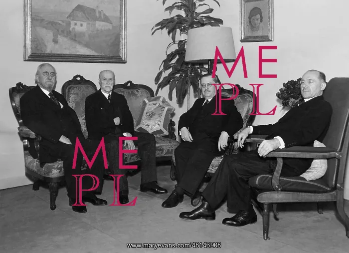 : Frantisek Soukup, Tomas Masaryk, Jan Malypetr and Milan Hodz : Frantisek Soukup, Tomas Masaryk, Jan Malypetr and Milan Hodz