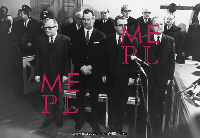 : Franz Olah in the dock : Franz Olah in the dock