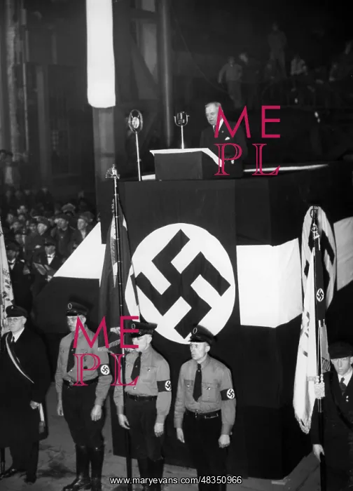 : Franz Seldte at the Union-Werke, 1935 : Franz Seldte at the Union-Werke, 1935