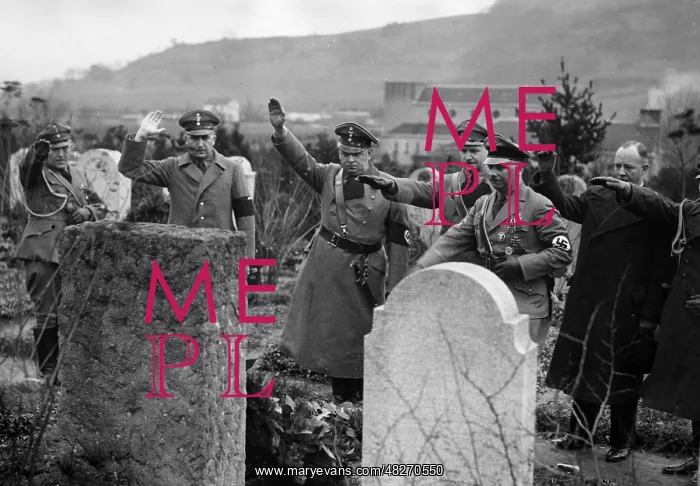 : Franz Seldte at a wreath-laying ceremony in : Franz Seldte at a wreath-laying ceremony in