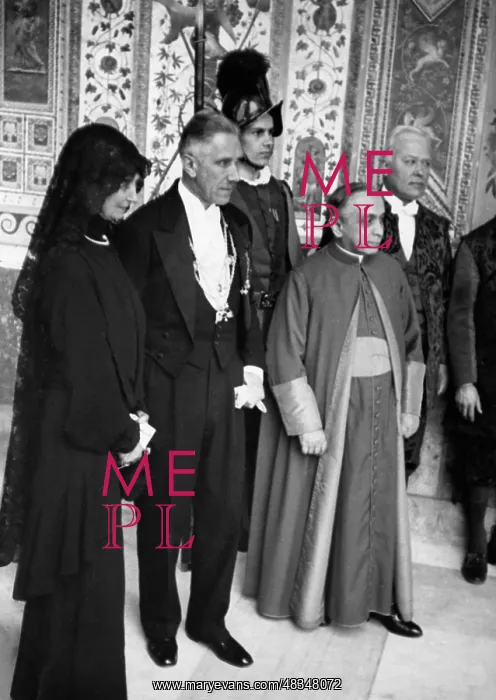 : Franz von Papen in the Vatican, 1933 : Franz von Papen in the Vatican, 1933