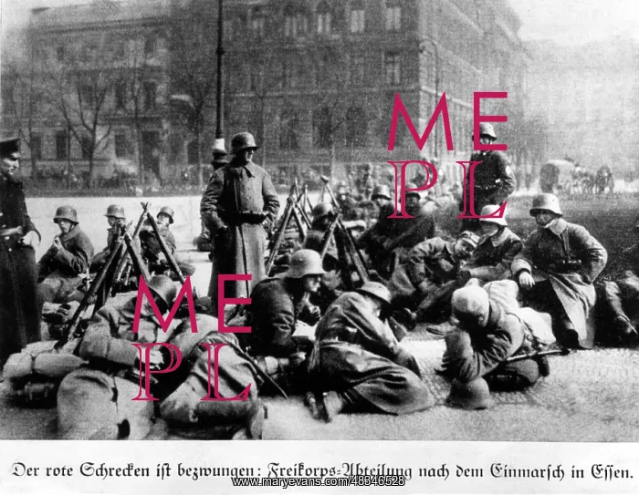 : Freikorps unit invading Essen during the KPD uprising, 1920 : Freikorps unit invading Essen during the KPD uprising, 1920