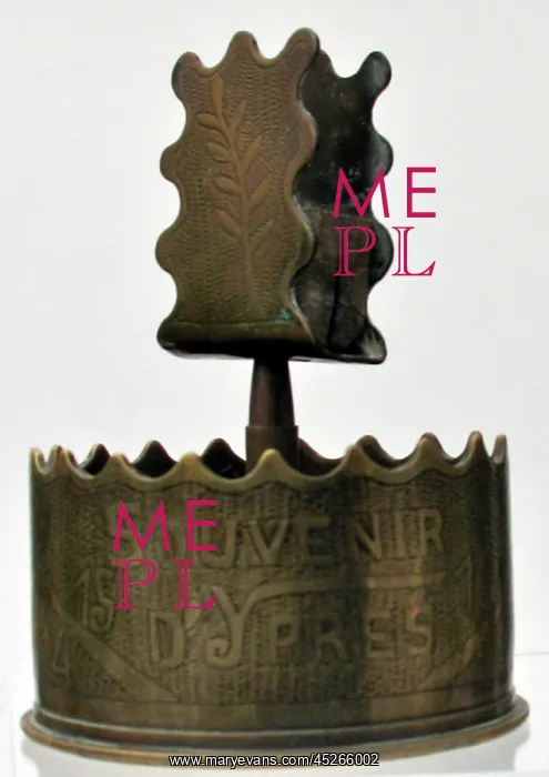 : French 75 mm shell case base - Souvenir d'Ypres : French 75 mm shell case base - Souvenir d'Ypres