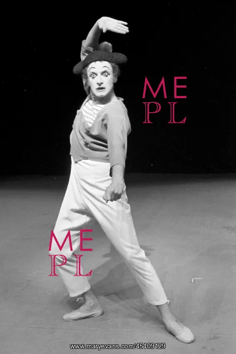 : French actor and mime Marcel Marceau : French actor and mime Marcel Marceau