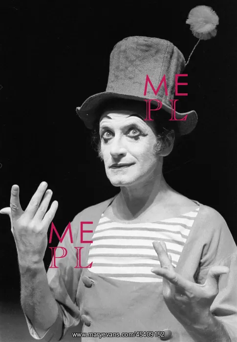 : French actor and mime Marcel Marceau : French actor and mime Marcel Marceau