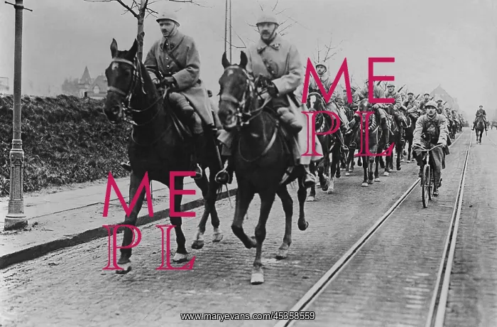 : French armies occupying Essen in the German coal : French armies occupying Essen in the German coal
